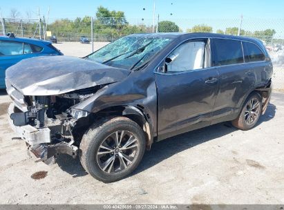 2019 TOYOTA HIGHLANDER LE Gray  Gasoline 5TDBZRFHXKS977193 photo #3