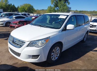 2014 VOLKSWAGEN ROUTAN SE White  Flexible Fuel 2C4RVABG5ER135450 photo #3