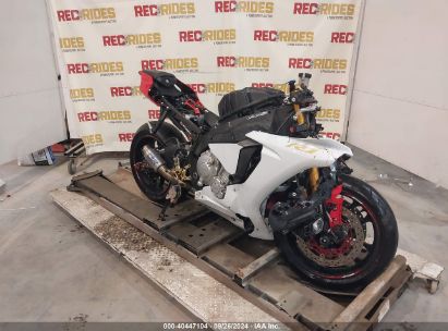 2015 YAMAHA YZFR1 White  Gasoline JYARN39E1FA000886 photo #1