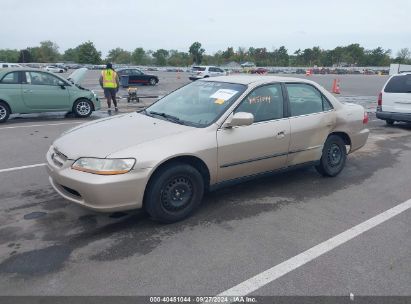 2000 HONDA ACCORD 2.3 LX Gold  Gasoline 1HGCG5543YA023510 photo #3