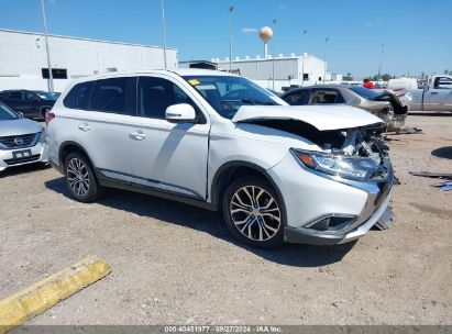 2018 MITSUBISHI OUTLANDER SE White  Gasoline JA4AD3A3XJZ002607 photo #1