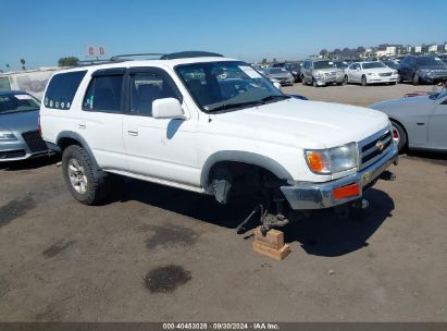 1997 TOYOTA 4RUNNER SR5 V6 White  Gasoline JT3HN86RXV0114172 photo #1