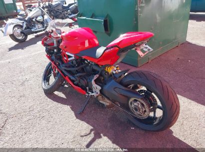 2017 DUCATI SUPERSPORT Red  Gasoline ZDMVABDS6HB000423 photo #4