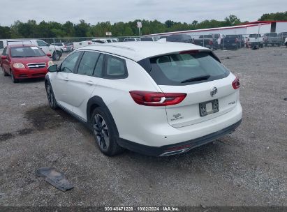 2018 BUICK REGAL TOURX ESSENCE White  Gasoline W04GV8SX5J1135280 photo #4