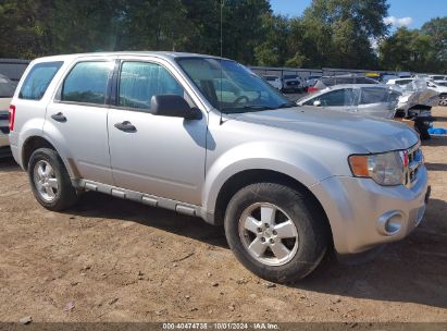 2010 FORD ESCAPE XLS Silver  Gasoline 1FMCU9C76AKC84346 photo #1