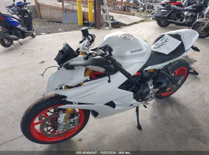 2018 DUCATI SUPERSPORT White  Gasoline ZDMVABDS2JB004894 photo #3