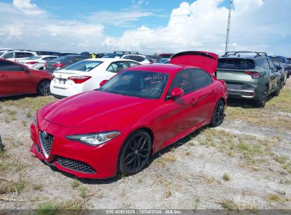 2017 ALFA ROMEO GIULIA RWD Red  Gasoline 1V2EE2CA4MC206402 photo #3