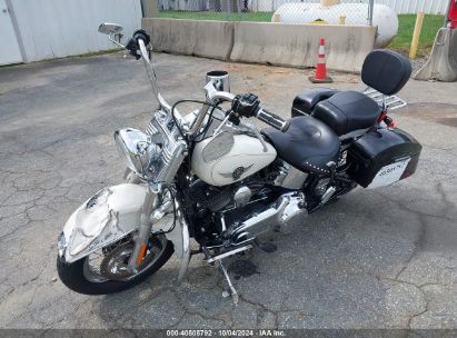 2015 HARLEY-DAVIDSON FLSTC HERITAGE SOFTAIL CLASSIC White  Gasoline 1HD1BWV15FB022011 photo #3