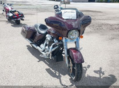 2022 HARLEY-DAVIDSON FLHX Maroon  Gasoline 1HD1KBC17NB613791 photo #1