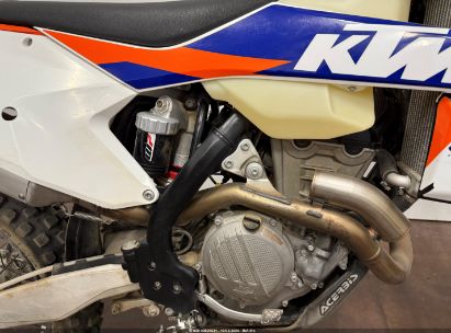 2017 KTM 450 XC-F White  Gasoline VBKXCR433HM270829 photo #4