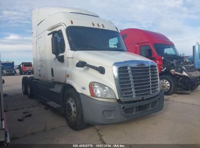 2016 FREIGHTLINER CASCADIA 113 White  Diesel 3AKJGHDV7GSGV2658 photo #1