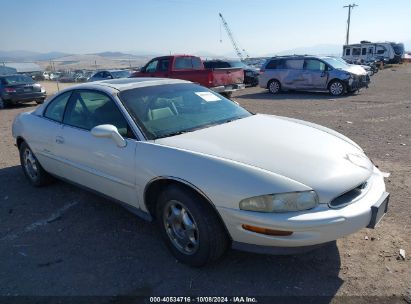 1998 BUICK RIVIERA White  Gasoline 1G4GD2216W4709954 photo #1