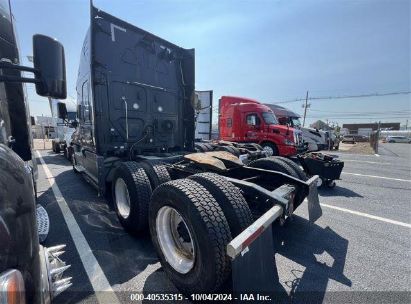 2018 FREIGHTLINER CASCADIA 125   Diesel 1FUJGLDR0JLJK3526 photo #4