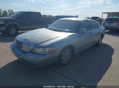 2005 LINCOLN TOWN CAR SIGNATURE LIMITED Blue  Gasoline 1LNHM82WX5Y624027 photo #3