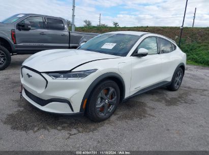 2022 FORD MUSTANG MACH-E SELECT White  Electric 3FMTK1RM9NMA39592 photo #3