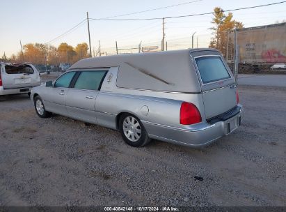 2004 LINCOLN TOWN CAR EXECUTIVE/SIGNATURE Silver  Gasoline 1LJFM81W74Y632952 photo #4