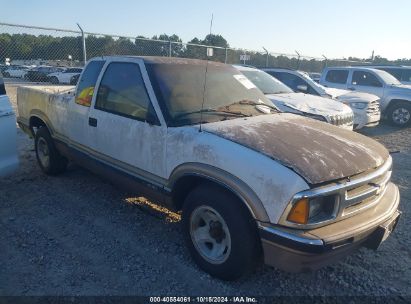 1996 CHEVROLET S TRUCK S10 White  Gasoline 1GCCS1944T8187607 photo #1