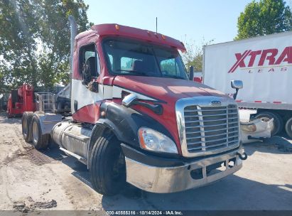 2015 FREIGHTLINER CASCADIA 113 Red  Other 4WW4412AXF6623664 photo #1