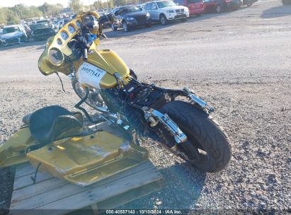 2017 HARLEY-DAVIDSON FLHXS STREET GLIDE SPECIAL Yellow  Gasoline 1HD1KRC19HB619282 photo #4