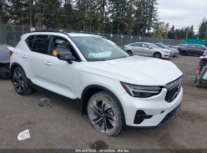 2025 VOLVO XC40 ULTRA DARK THEME White  Gasoline YV4L12UM9S2463584 photo #1