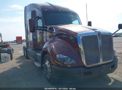 2018 KENWORTH T680 Maroon  Diesel 1XKYD49X2JJ202272 photo #1