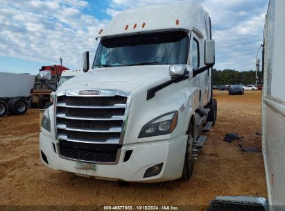 2019 FREIGHTLINER NEW CASCADIA 126 White  Diesel 3AKJHHDR3KSKN5373 photo #3