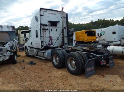 2019 FREIGHTLINER NEW CASCADIA 126 White  Diesel 3AKJHHDR3KSKN5373 photo #4