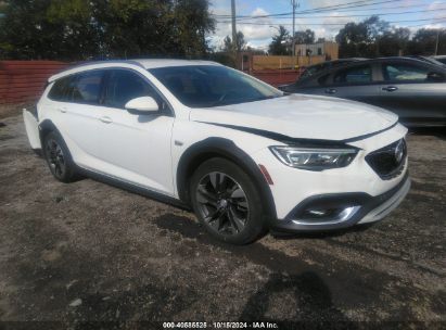 2018 BUICK REGAL TOURX PREFERRED White  Gasoline W04GU8SX8J1090550 photo #1