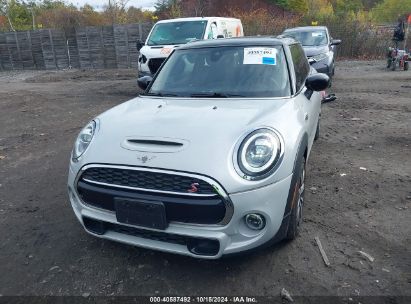 2021 MINI HARDTOP COOPER S White  Gasoline WMWXR5C06M2M95633 photo #3