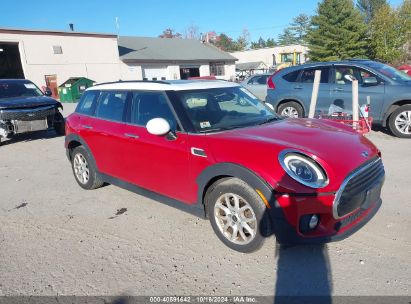 2016 MINI CLUBMAN COOPER Red  Gasoline WMWLN5C58G2E29629 photo #1