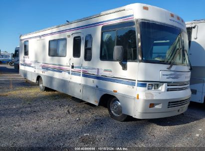 1997 CHEVROLET P30 White  Gasoline 1GBLP37J5V3314424 photo #1