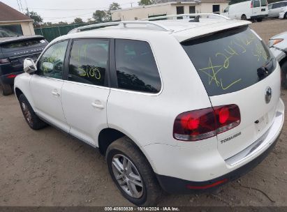 2009 VOLKSWAGEN TOUAREG 2 VR6 FSI White  Gasoline WVGBE77L69D006907 photo #4