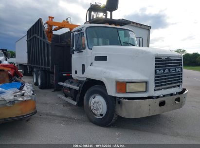 1993 MACK 600 CH600 White  Diesel 1M2AA07Y7PW003896 photo #1