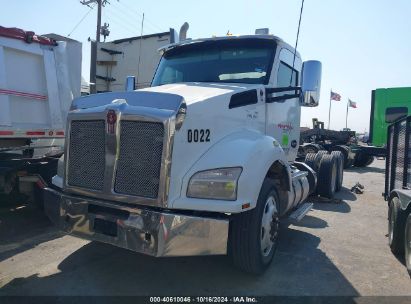 2015 KENWORTH CONSTRUCTION T880 White  Diesel 1XKZDP9XXFJ438133 photo #3