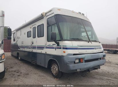 1997 FREIGHTLINER CHASSIS X LINE MOTOR HOME White  Diesel 4UZHXFBC1VC795120 photo #1