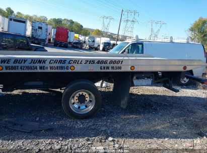 2016 FORD F-550 CHASSIS XL White  Gasoline 1FDUF5HY9GEB64752 photo #4