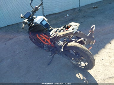 2023 KTM 390 DUKE MD2JPJ405PN205711 photo #4