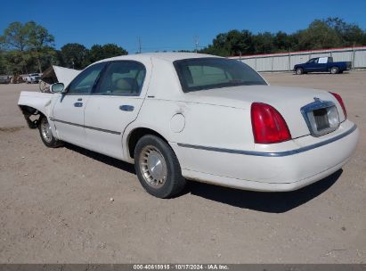 2001 LINCOLN TOWN CAR EXECUTIVE White  Gasoline 1LNHM81W51Y734723 photo #4