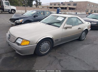 1992 MERCEDES-BENZ 500 SL Gold  Gasoline WDBFA66E9NF041792 photo #3