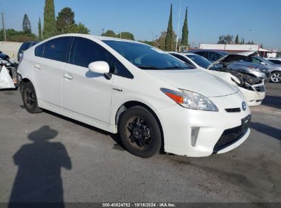 2013 TOYOTA PRIUS TWO White  Hybrid JTDKN3DU0D5546377 photo #1