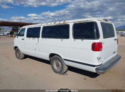 2001 DODGE RAM WAGON 3500 White  Gasoline 2B5WB35Z91K538363 photo #4