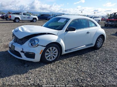 2018 VOLKSWAGEN BEETLE 2.0T COAST/2.0T S White  Gasoline 3VWFD7AT5JM707378 photo #3