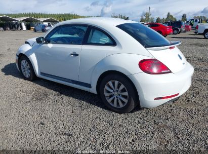 2018 VOLKSWAGEN BEETLE 2.0T COAST/2.0T S White  Gasoline 3VWFD7AT5JM707378 photo #4