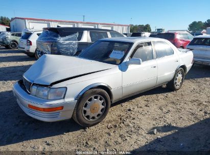 1992 LEXUS LS 400 White  Gasoline JT8UF11E9N0117999 photo #3