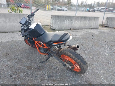 2021 KTM 390 DUKE MD2JPJ405MC267035 photo #4