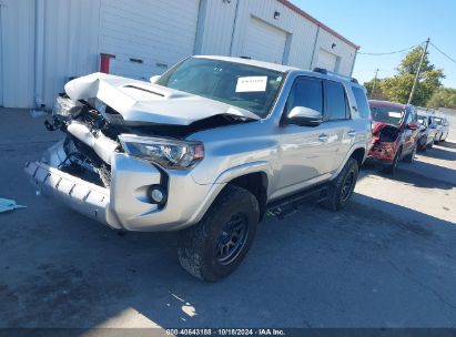 2017 TOYOTA 4RUNNER TRD OFF ROAD PREMIUM Silver  Gasoline JTEBU5JR0H5461734 photo #3