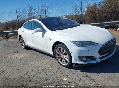 2015 TESLA MODEL S 70D/85D/P85D White  Electric 5YJSA1H2XFFP73523 photo #1