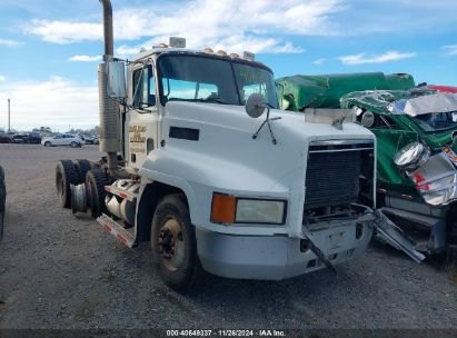 2000 MACK CH613 CH600 White  Diesel 1M1AA13Y3YW129321 photo #1