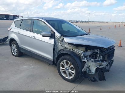 2017 FORD ESCAPE SE Silver  Gasoline 1FMCU9G95HUC03914 photo #1