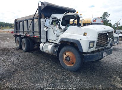 1999 MACK 600 RD600 White  Diesel 1M2P267C0XM041108 photo #1